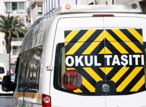 Türkiyədə məktəbliləri daşıyan avtobus aşdı – Yaralılar var