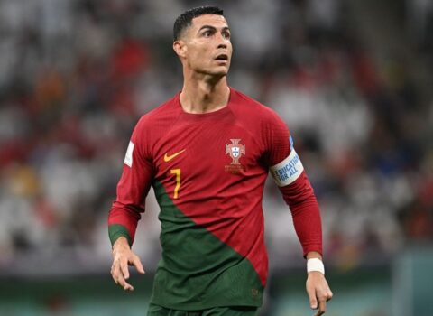 Ronaldu millinin ilk oyununu buraxacaq