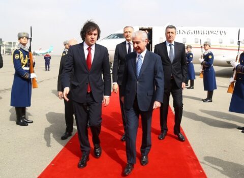 Gürcüstanın Baş naziri Azərbaycana rəsmi səfərə gəldi
