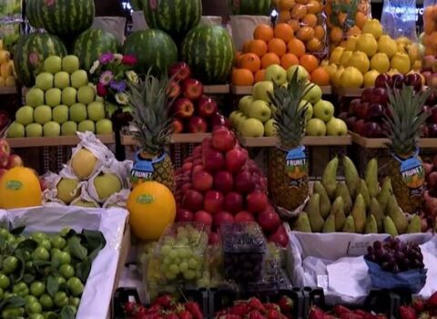 Bakıda bazarlarda 200-250 manata olan meyvələr – VİDEO