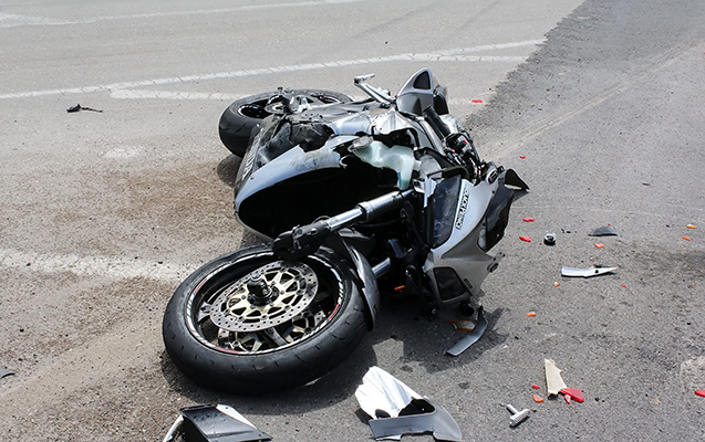 72 yaşlı motosikletçini maşın vurub öldürdü – FOTOLAR 72 yaşlı motosikletçini maşın vurub öldürdü – FOTOLAR