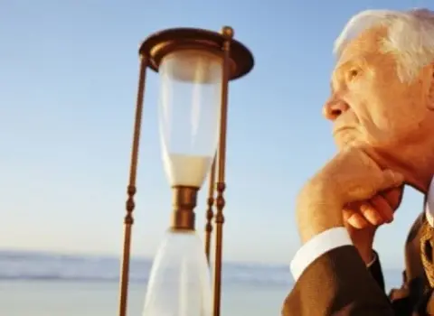 Lancet: Dünyada gözlənilən ömür uzunluğu 1,6 il azalıb