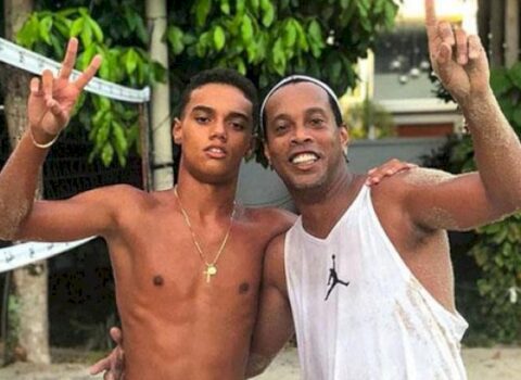 Ronaldinyonun oğlu “Barselona”nın əsas komandasında