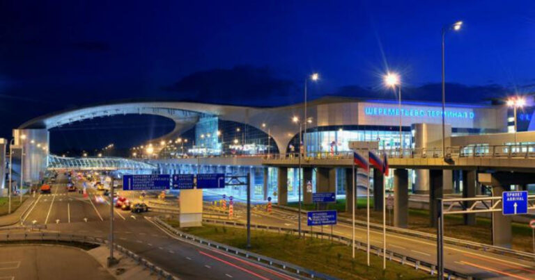 Moskva-İrəvan reysi ilə uçmağa hazırlaşan sərnişin saxlanıldı – YENİLƏNDİ-2 Moskva-İrəvan reysi ilə uçmağa hazırlaşan sərnişin saxlanıldı – YENİLƏNDİ-2