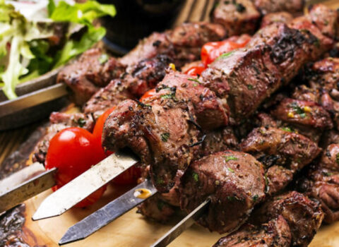 Füzulidə dəhşətli cinayət – Arvadını kabab yediyinə görə öldürdü…