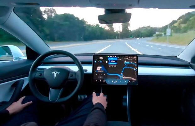 “Tesla” avtopilotun sınaq versiyasını buraxacaq – VİDEO