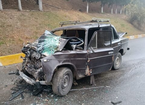 Ağır qəzada 5 nəfər yaralandı