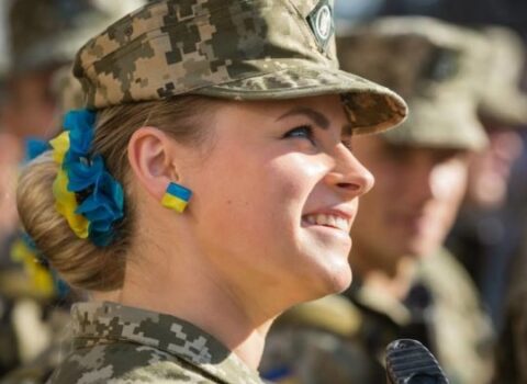 Oksana Qriqoryeva: “İsrail kimi Kiyev də qadınları orduya çağırmalıdır”