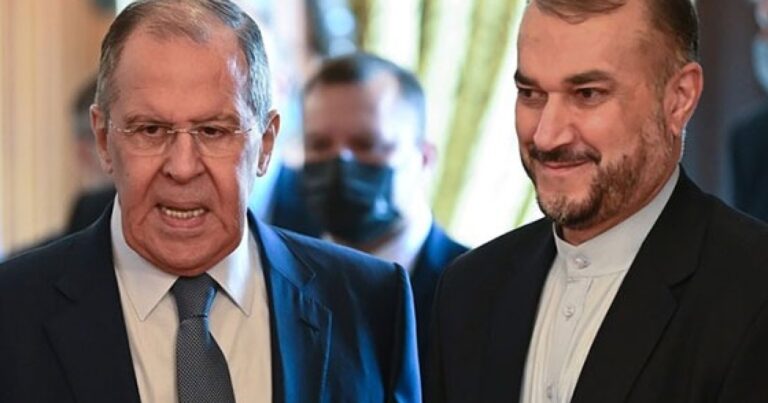 Lavrov iranlı həmkarı ilə müzakirə APARDI Lavrov iranlı həmkarı ilə müzakirə APARDI