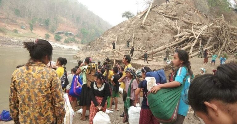 Myanmada toqquşmalar – Əhali Tailanda köçür Myanmada toqquşmalar – Əhali Tailanda köçür