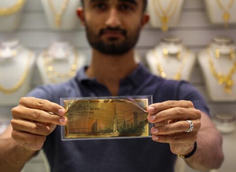 24 karatlıq qızıldan əskinas çap edildi – FOTOLAR