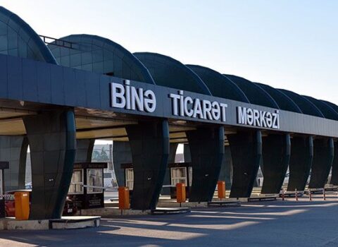 Binə Ticarət Mərkəzində yanğın