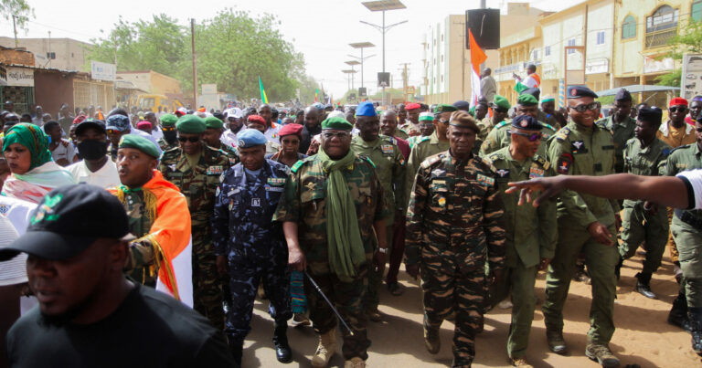 Nigerdə nümayiş keçirilir Nigerdə nümayiş keçirilir
