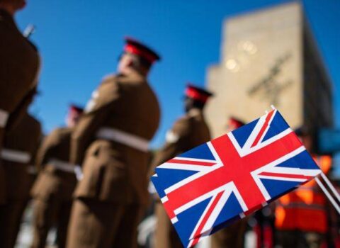 Britaniya ordusundan İLK: Yeni strategiya hazırlandı