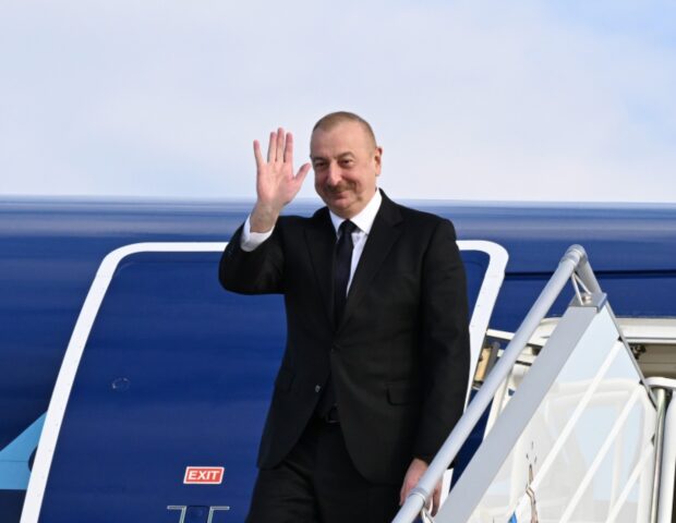 Prezident İlham Əliyev Türkmənistana işgüzar səfərə gəlib