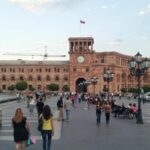 Ermənilər də narazılıq edir: Qiymətləri kim şişirdir?