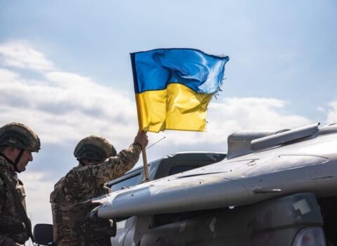 “Ukrayna müharibə başlayandan bəri ən həssas dövrünü yaşayır” – “Bloomberg”