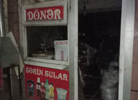 Gəncədə dönərxana yandı – FOTO
