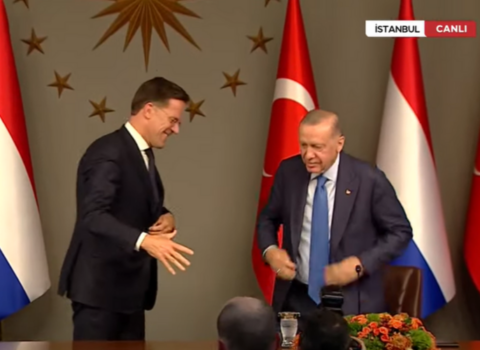 Ərdoğanın bu hərəkəti gündəm oldu – VİDEO