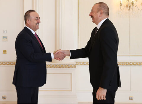 İlham Əliyev Mövlud Çavuşoğlunu qəbul etdi