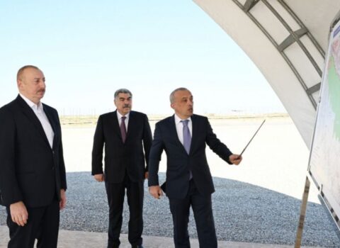 Prezident Şirvan suvarma kanalının təməlini qoyub, çıxış edib
