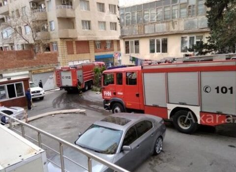 Bakıda çoxmərtəbəli yaşayış binasında yanğın