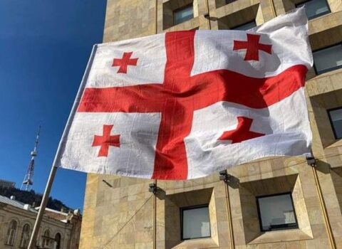 Gürcü müxalifəti hökümət rəsmilərinə müraciət etdi: “Özünüzü və ailənizi…”
