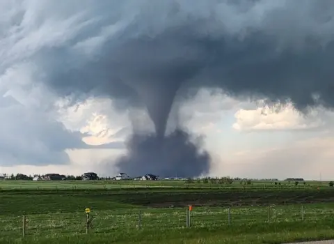 ABŞ-ni güclü tornado vurdu: ölənlər var