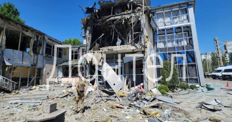 Ukrayna Donetsk və Luqanska raket zərbələri endirdi, 9 nəfər öldü – VİDEO