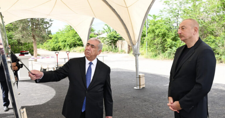 Zəngilan şəhərinin daxili yol-kommunikasiya şəbəkəsinin təməli qoyuldu – YENİLƏNİB Zəngilan şəhərinin daxili yol-kommunikasiya şəbəkəsinin təməli qoyuldu – YENİLƏNİB