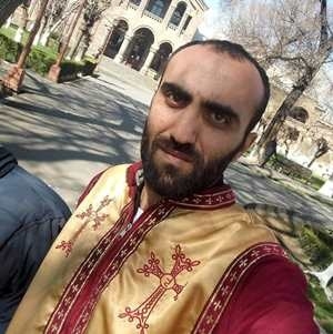 Ermənistan polisi daha bir keşişi saxladı