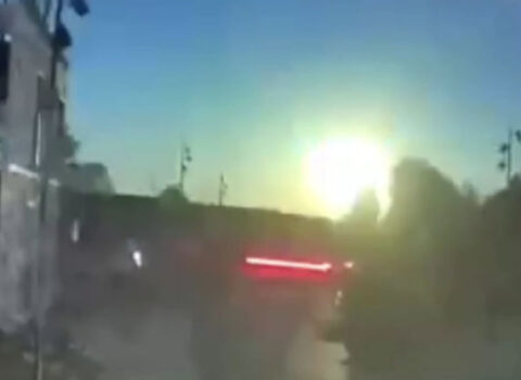 Ukrayna səmasında müəmmalı parıltı: Bir çox bölgədə görüntüləndi – VİDEO