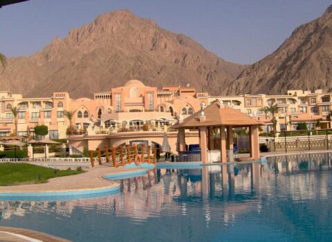 Səyahət zamanı gizli xərclər: hər şey daxil paketi alarkən nələrə diqqət etməliyik?