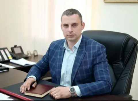 Rusiyada daha bir rəsmi şəxs rüşvət üstündə SAXLANILDI