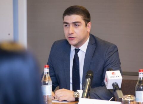 “Ermənistan birtərəfli güzəştlərə gedir, bu, sülh gətirməyəcək” – Arman Qukasyan