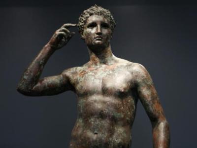 İtaliya ABŞ muzeyində saxlanılan qədim bürünc heykəli geri alacaq – QƏRAR