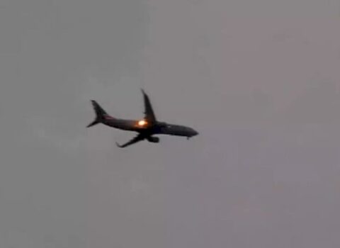 Dünən İstanbul, bu gün Antalya: Təyyarənin təkəri partladı