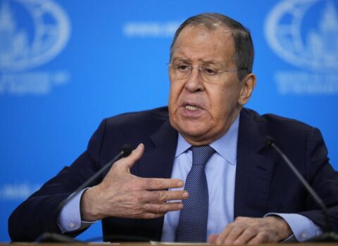 Lavrov: “Top Amerika tərəfdədir”