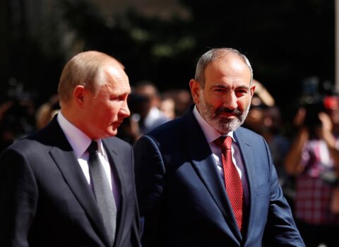 Putin və Paşinyan arasında telefon danışığı baş tutdu