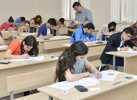 57 mindən çox şagird buraxılış imtahanı verir