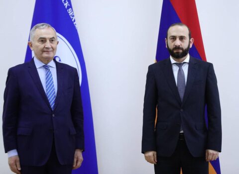 QDİƏT-in baş katibi Ermənistana gedir