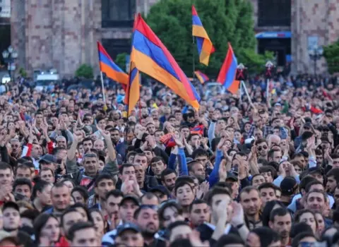 Ermənistan müxalifəti İrəvanın mərkəzində mitinq keçirir