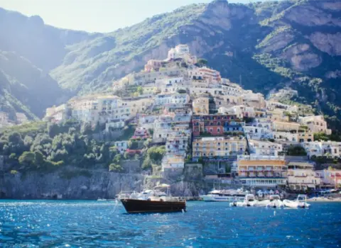 Populyar kurort adası turistlər üçün bağlandı