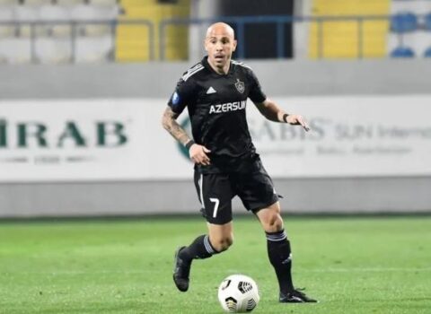 Almeyda “Qarabağ”da qalacaq