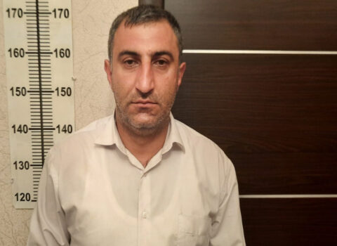 Əvvəllər məhkum olunan baş redaktor həbs edildi
