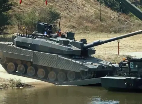 “Altay” tankının möhtəşəm performansı nümayiş etdirildi
