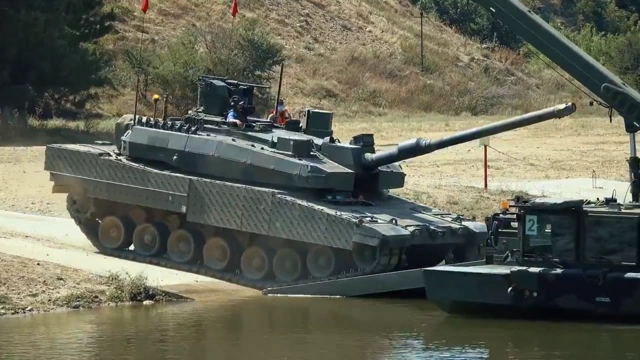 “Altay” tankının möhtəşəm performansı nümayiş etdirildi “Altay” tankının möhtəşəm performansı nümayiş etdirildi