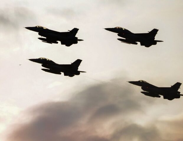 İranda ABŞ pilotu üçün “mükafatlı ov”: Yerli sakinlər axtarışa başladı