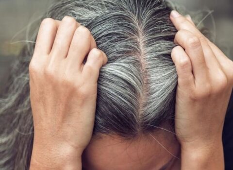 Saçların ağarmasını necə dayandırmaq olar?