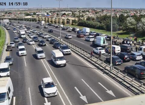 Sabunçuda yol qəzası oldu, sıxlıq yarandı – FOTO